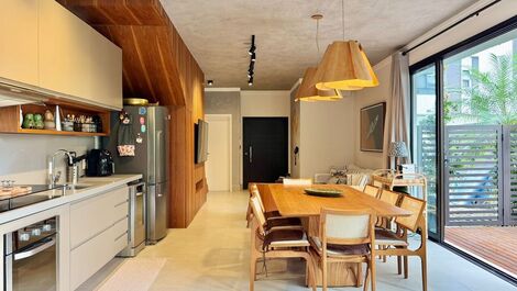 Acogedora casa en la playa de Camburi