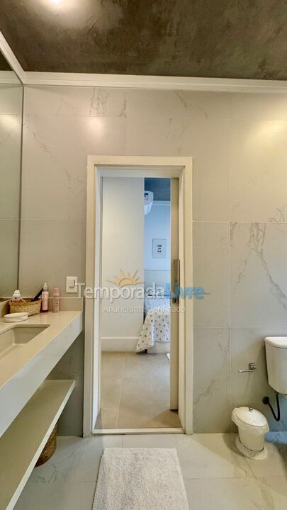 Casa para alquiler de vacaciones em São Sebastião (Camburi)