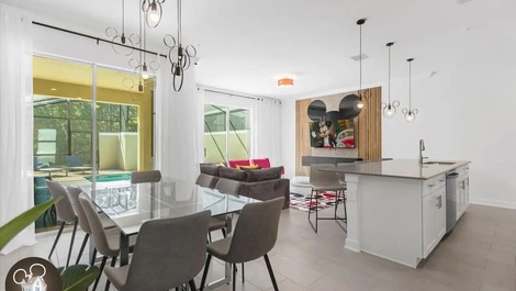 4-bedroom house in Storey Lake