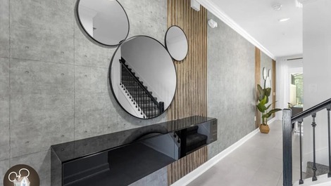 4-bedroom house in Storey Lake