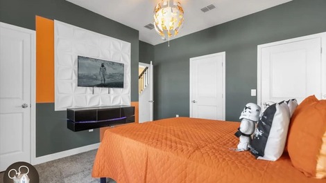 4-bedroom house in Storey Lake