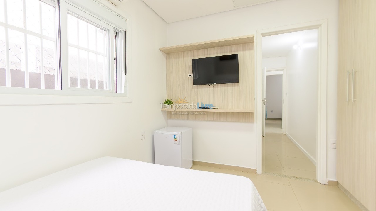 Casa para aluguel de temporada em Florianopolis (Canasvieiras)