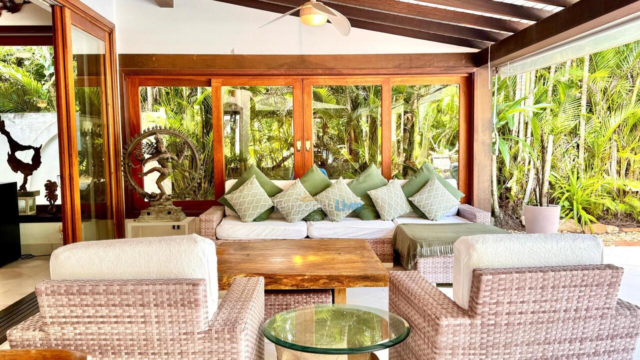 Casa para alquiler de vacaciones em São Sebastião (Praia da Baleia)