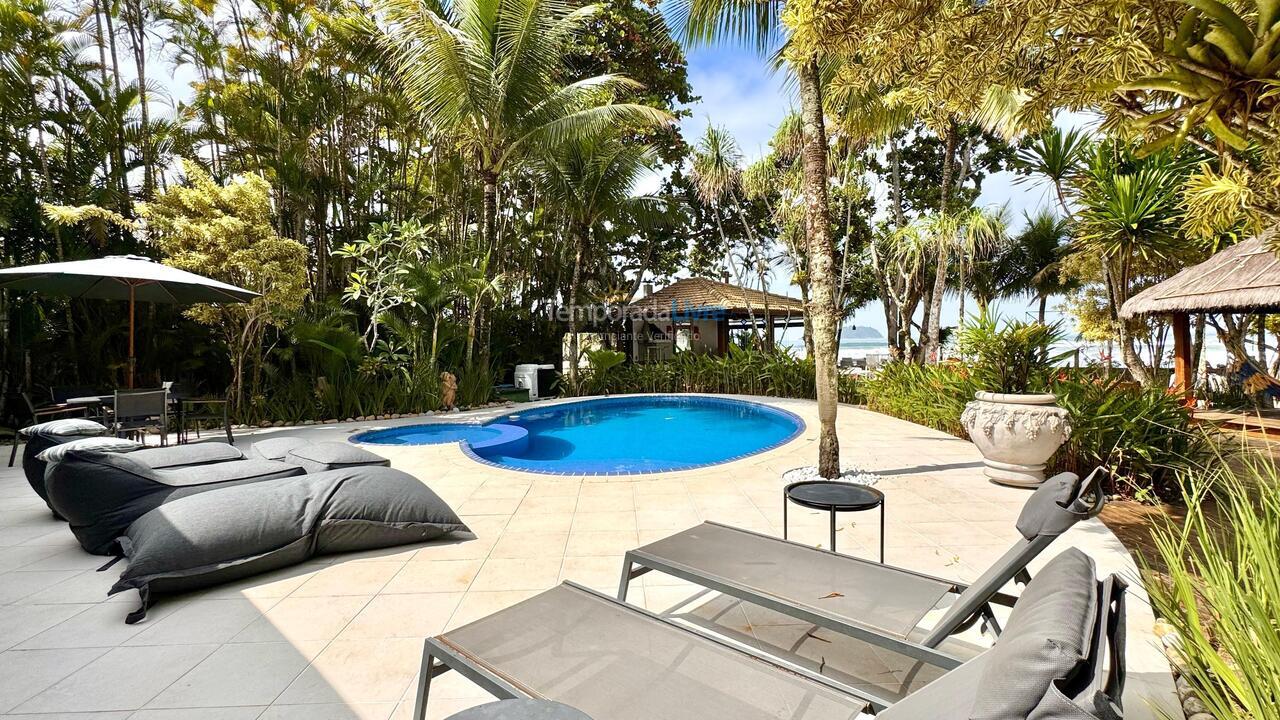 Casa para alquiler de vacaciones em São Sebastião (Praia da Baleia)