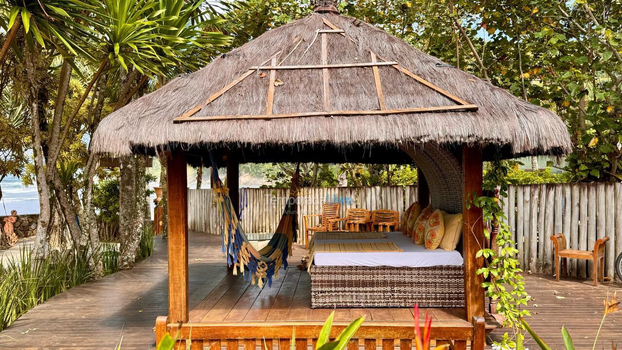 Casa para alquiler de vacaciones em São Sebastião (Praia da Baleia)