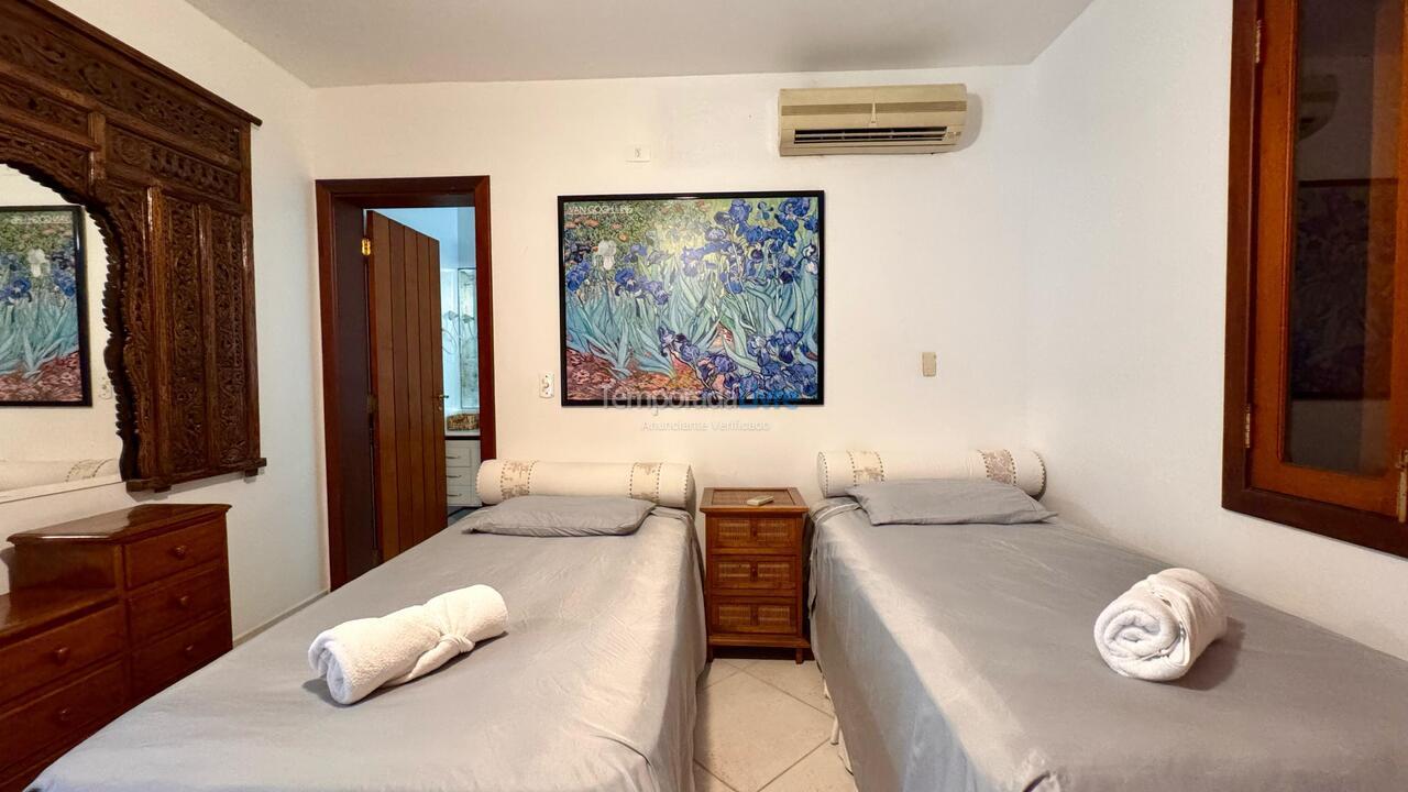 Casa para alquiler de vacaciones em São Sebastião (Praia da Baleia)