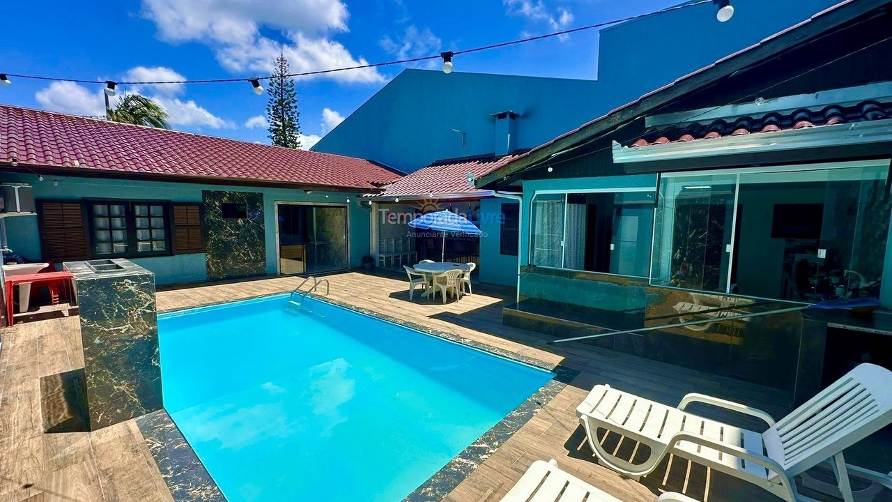 House for vacation rental in Matinhos (Caiobá)