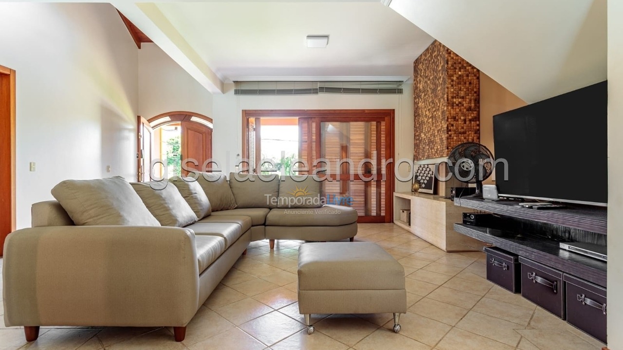 House for vacation rental in Florianopolis (Jurerê Internacional)