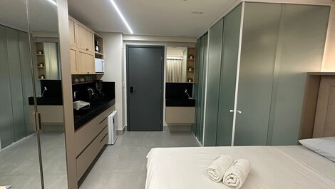 Piso con jacuzzi en Get By Side