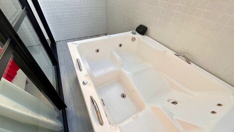 Flat Charmoso com Jacuzzi no Get by side
