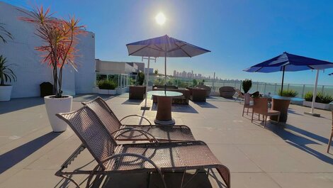 Apartment with Balcony Facing the Sea in Cabo Branco-Miramar