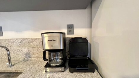 Flat Alto Padrão c/Varanda Beach Haus