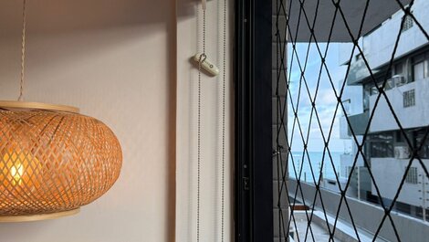 Ap p/ 7 Pessoas com Varanda a Poucos Passos do Mar