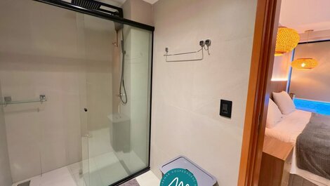 Ap p/ 7 Pessoas com Varanda a Poucos Passos do Mar