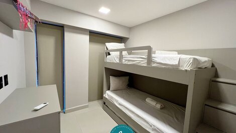 Ap p/ 7 Pessoas com Varanda a Poucos Passos do Mar