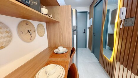 Apartamento nuevo con balcón en Jardim Oceania.