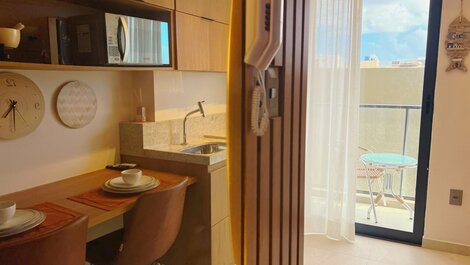 Apartamento nuevo con balcón en Jardim Oceania.