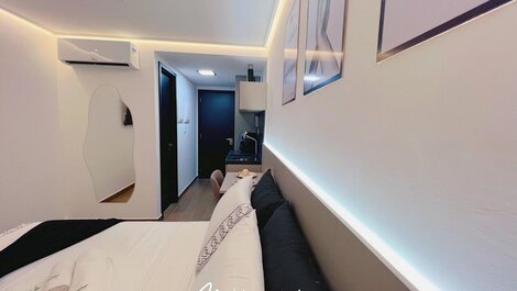 Sophisticated Studio in Move