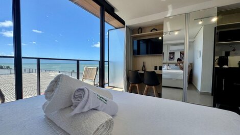 Apartment with Balcony and High Sea View - Marine-Miramar