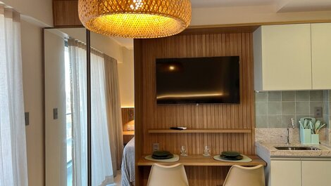 Family Apartment for 3 with Balcony - Miramar Lodgings