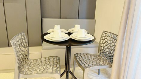 Flat p/ 4 pessoas c/ Terraço-Miramar Hospedagens