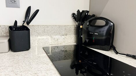 Flat p/ 4 pessoas c/ Terraço-Miramar Hospedagens