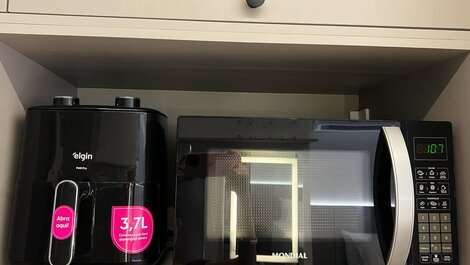 Flat p/ 4 pessoas c/ Terraço-Miramar Hospedagens