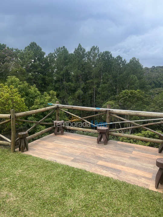 Chácara / sítio para aluguel de temporada em Juquitiba (Piscina Aquecida Com Aquecimento Solar E Hidro Massageado)