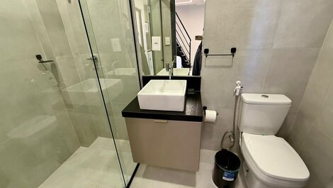 Apartamento con bañera en la azotea.