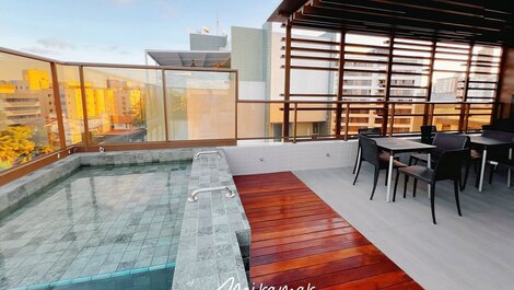 Apartamento con bañera en la azotea.