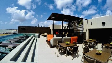 Sensational Apartment with Balcony in Holandas Prime