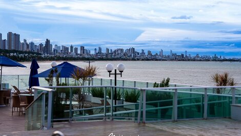 Sensational flat at Blue Sunset.