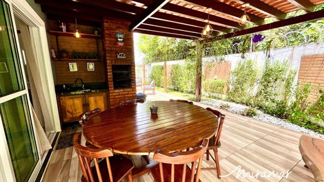 Mountain Paradise on Cherry Blossom Mountain