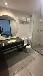 Stúdio em hotel luxo Ritz Suítes Grand Hotel Boutique vista ampla mar