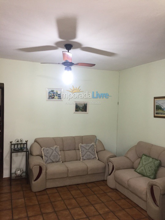 Apartamento para aluguel de temporada em Ubatuba (Praia do Tenório)