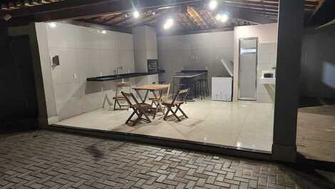 Casa para temporada com 06 quartos com ar condicionado