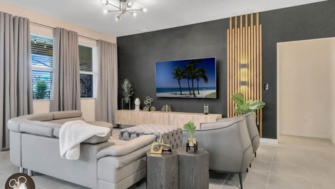 Disney vacation in a luxury home.