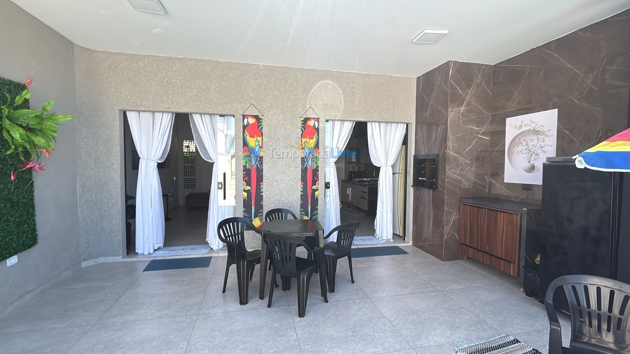 Casa para alquiler de vacaciones em Guaratuba (Balneário Eliane)