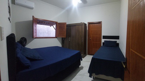 Suíte 2 com cama de solteiro 