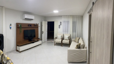 Casa confortável em Praia do Forte próx a Lagoa Aruá