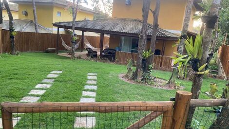 Casa confortável em Praia do Forte próx a Lagoa Aruá