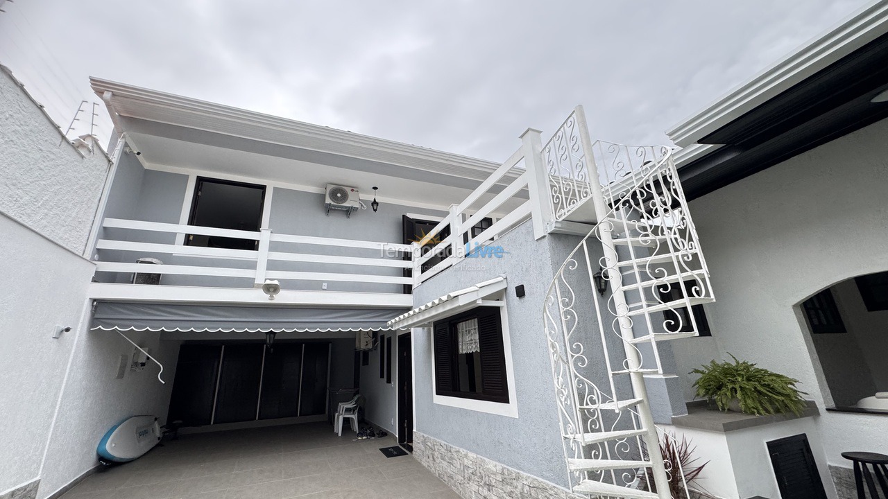 Casa para aluguel de temporada em Niterói (Piratininga)