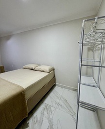 Quarto quádruplo 2 cama casal 