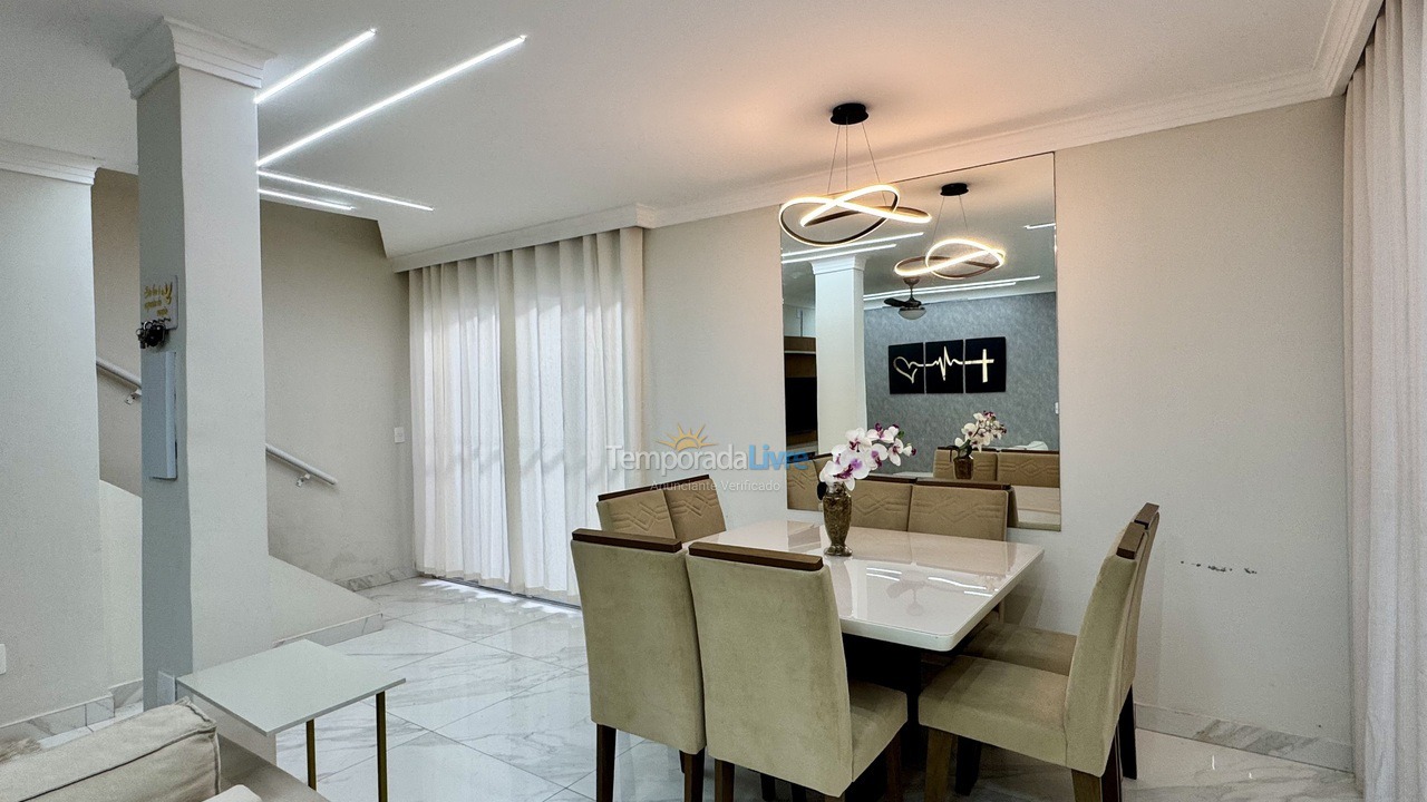 Casa para alquiler de vacaciones em Vila Velha (Barra do Jucu)