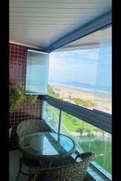 Apartamento en primera línea de playa – capacidad para hasta 6 personas – garaje