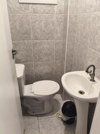 Great house in the corner of Forte, the best neighborhood in PG. WhatsApp 1198064-5242!