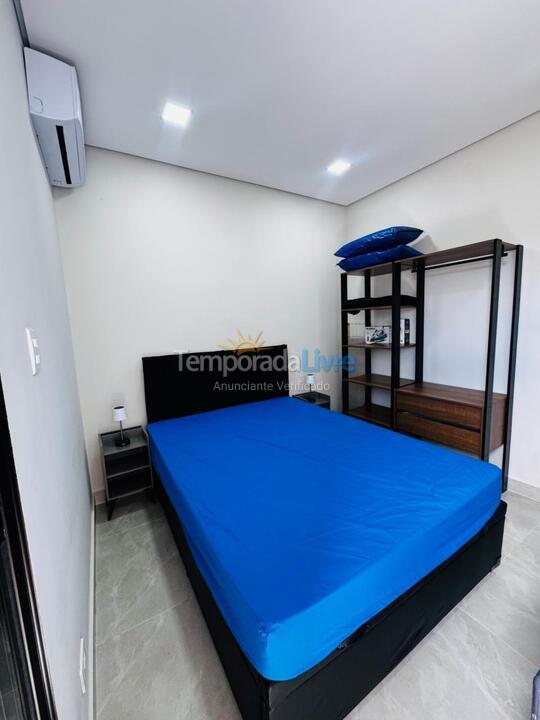 Casa para aluguel de temporada em Caraguatatuba (Praia das Palmeiras)