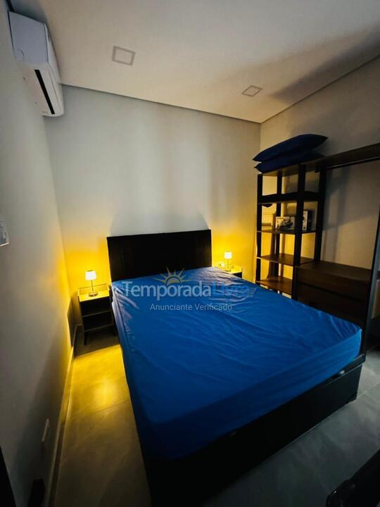 Casa para aluguel de temporada em Caraguatatuba (Praia das Palmeiras)