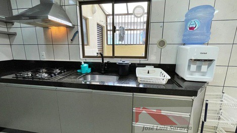 Excelente dúplex em condomínio fechado de frente para o mar!