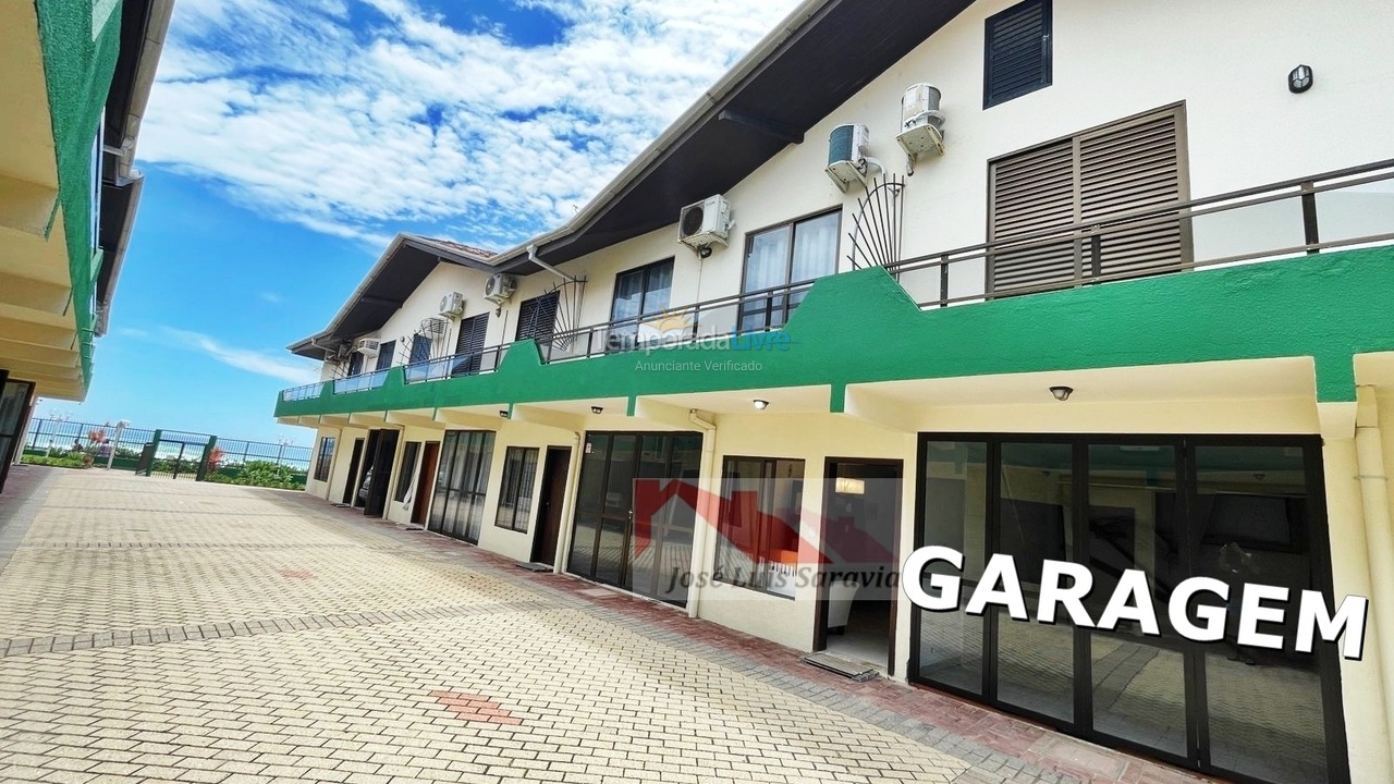 Apartamento para aluguel de temporada em Bombinhas (Praia de Bombas)